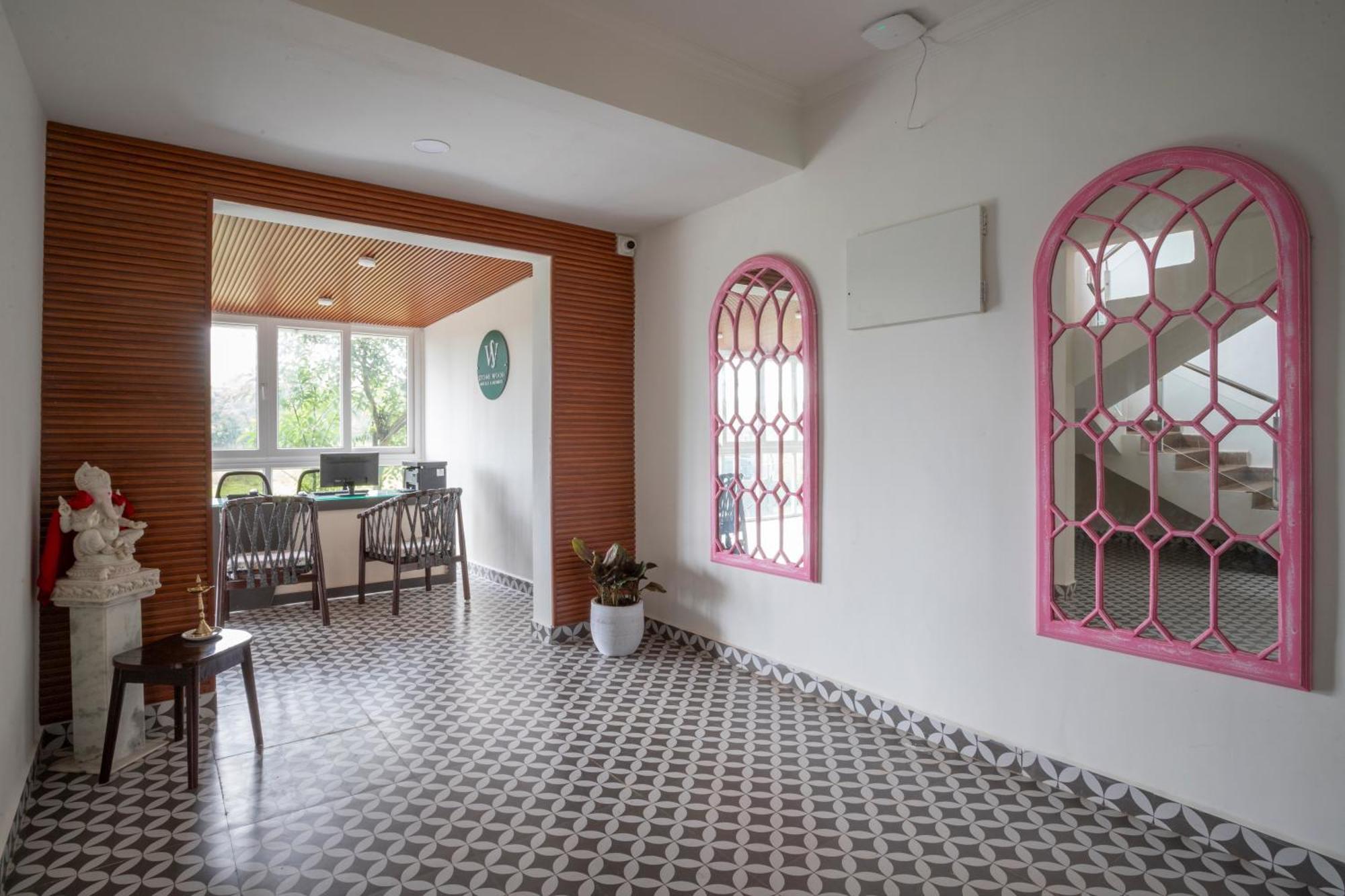 Stone Wood Hotel Amboli エクステリア 写真