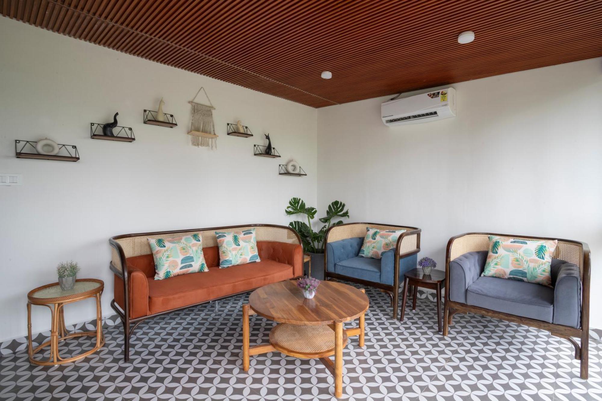Stone Wood Hotel Amboli エクステリア 写真